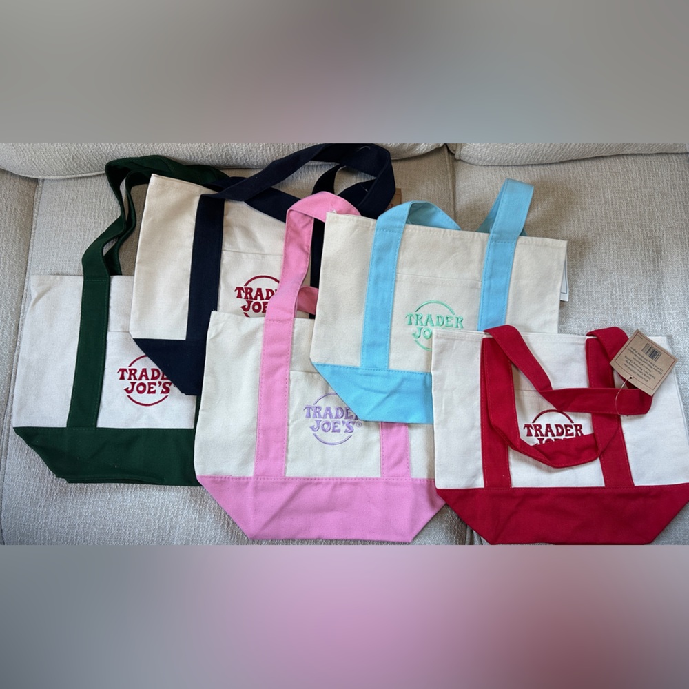 Trader Joe’s VIRAL Mini Tote Bag – Limited Edition- Spring/Pastel colors 🌸🌺